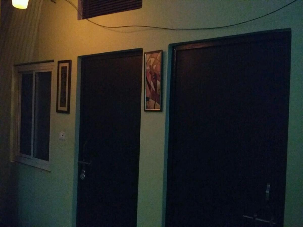 Metro House Hotel Nowe Delhi Zewnętrze zdjęcie